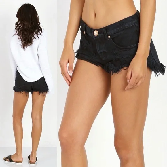 NWT ONE TEASPOON Taylor Swift Low Rise‎ Fray Raw Hem Denim Cutoff Jean Shorts 29